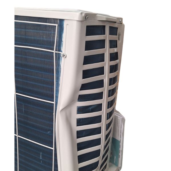Condizionatore Hisense Hi-Comfort quadri split 9000+9000+9000+9000 BTU inverter A++ wifi unità esterna 8 kW HISENSE